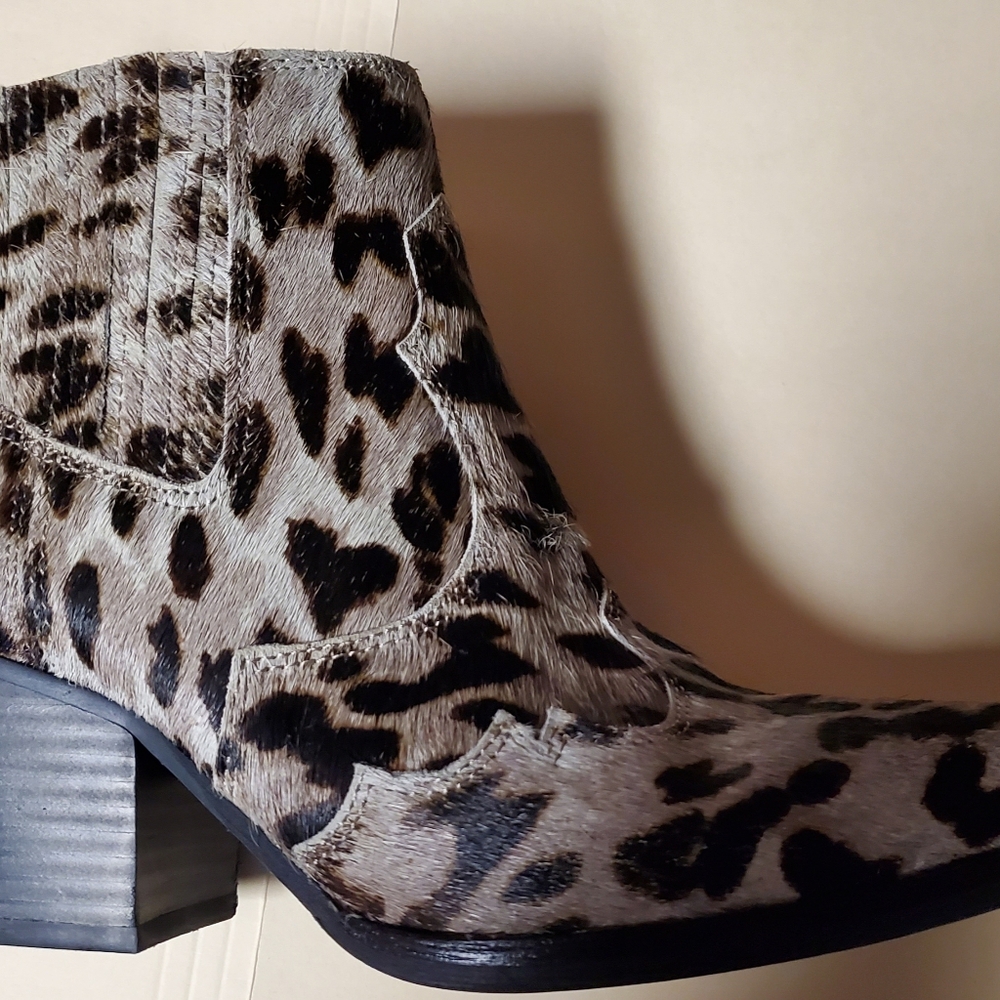 SAM EDELMAN Calf Hair Animal Print Bootie 7.5 Med